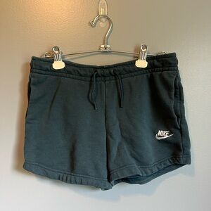 NIKE FLEECE SHORTS